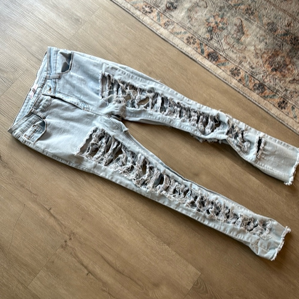 Distressed Light Blue Jeans